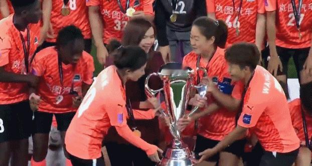 足球：武汉女足首夺亚冠冠军，豪取130万美元！！！
2025年5月24日，武汉车