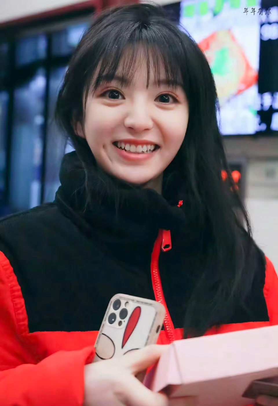 田曦薇地表最强甜妹的含金量还在上升 从小美到大的原生脸太抗打，甜妹魅力拉满，颜值