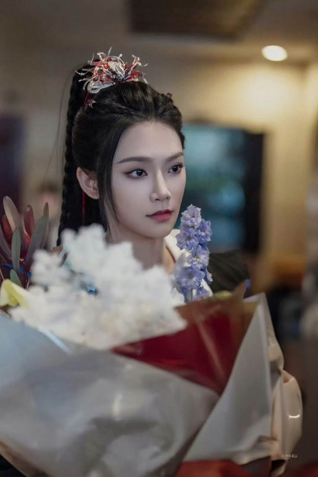 #曾可妮新剧演师叔# 我应该不会是最后一个知道曾可妮在新剧《师兄太稳健》饰演师叔