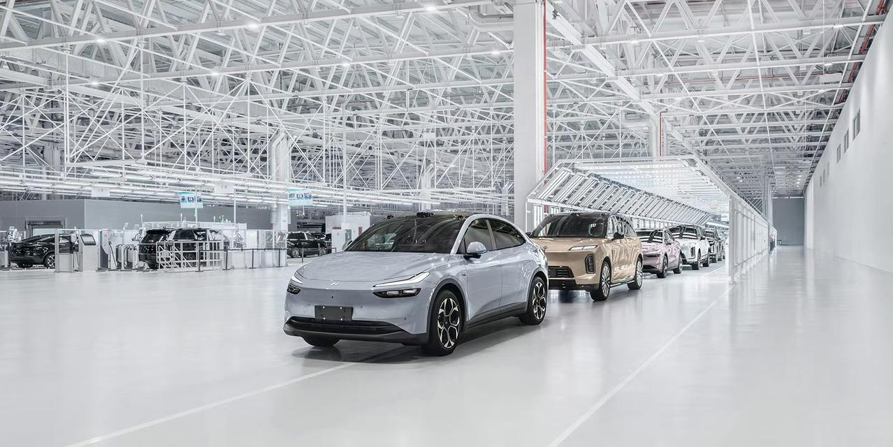 手握20万预算，怎么选纯电 SUV？
乐道L60的答案是，不用花大几十万，体验蔚