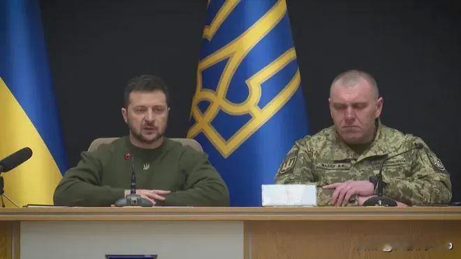 乌克兰安全局长马柳克辞职，军方高层力挺反俄行动引关注
 
1月5日，乌克兰国家安