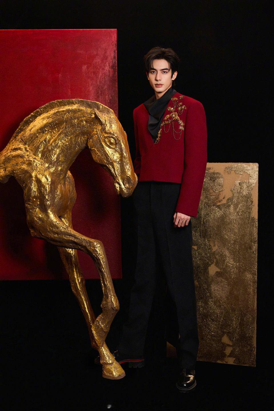 MOK_StarStyle 央视马年春晚明星造型赏析 ③1️⃣ 易烊千玺 in 