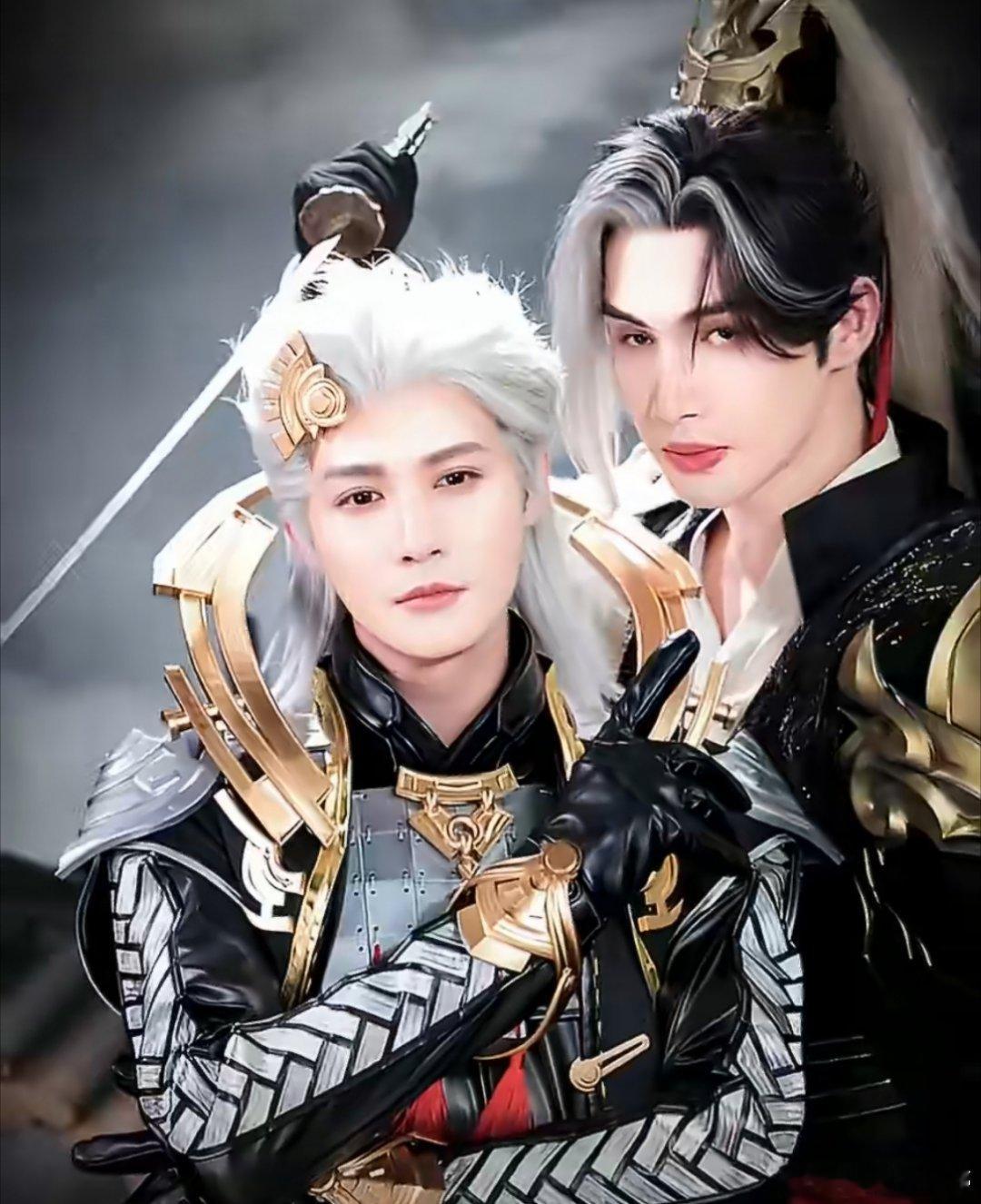 从BG剧冲出圈的一对CP！！小时候喜欢看美人师兄和KO的戏份，还不知道这就是嗑C