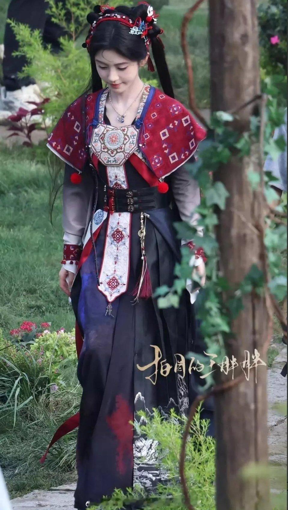 鞠婧祎《来战》路透造型灵感来自于美少女战士吗 ​​​