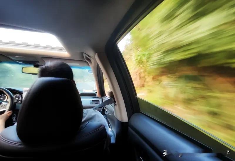 女子一家开车跨越超3000公里回湘过年 过年回家，是中国人心底抹不去的情结。32