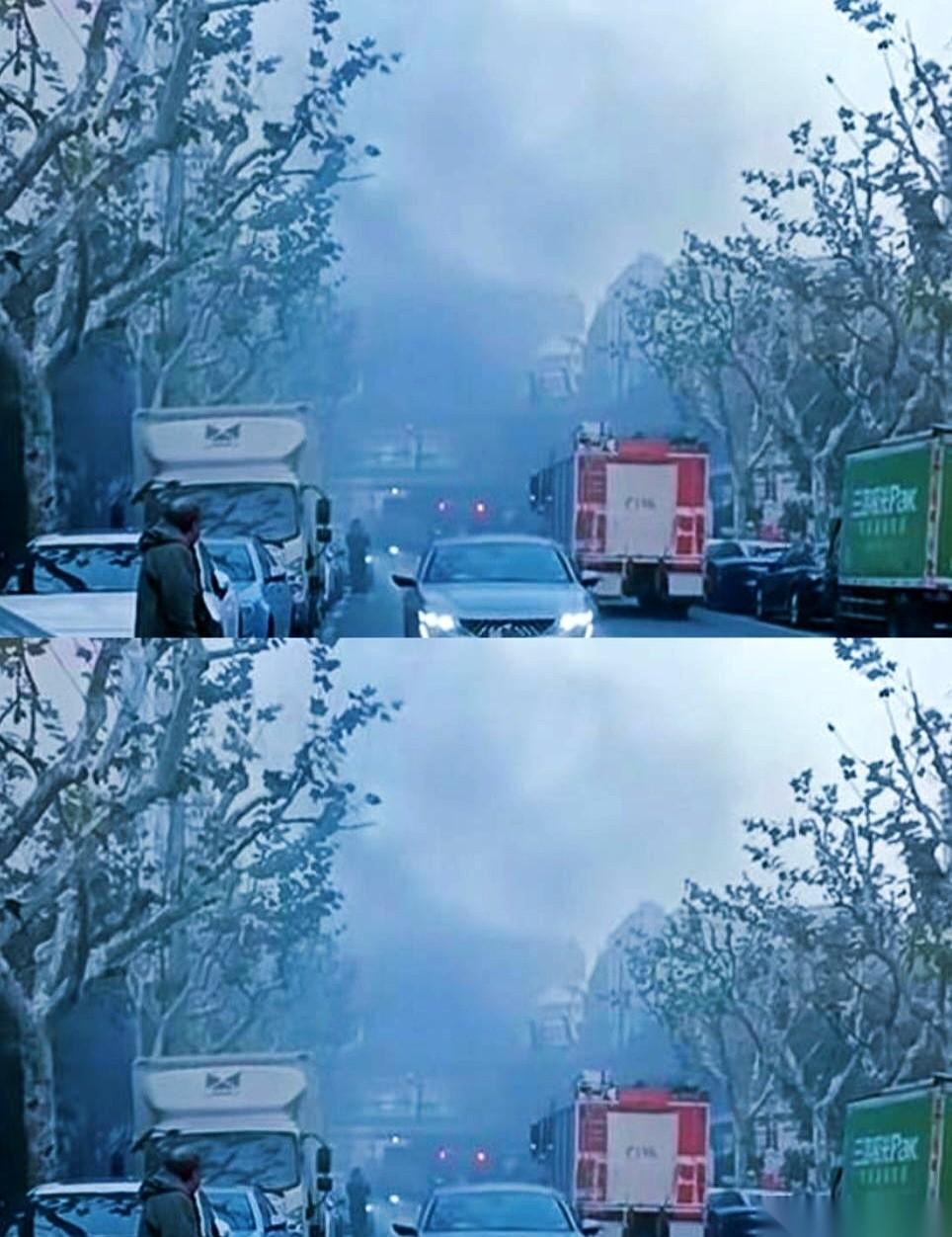 一觉醒来，朋友圈都炸了。
上海，就这一晚上，连着烧了两场！
一个在黄浦，一个在虹