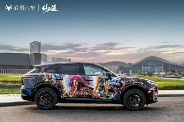 新能源SUV推荐哪款？15万左右大五座极狐阿尔法T7实力全面能打