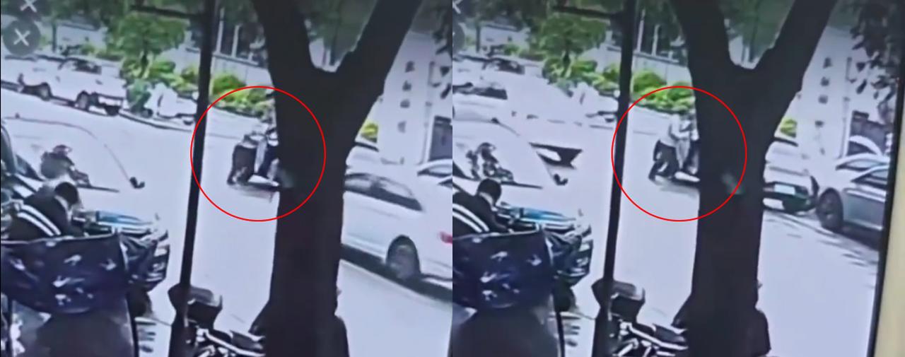 【女子脚踹保安被扇事件疑似反转，律师：若属实，大概率认定互殴】
 
女子脚踹保安