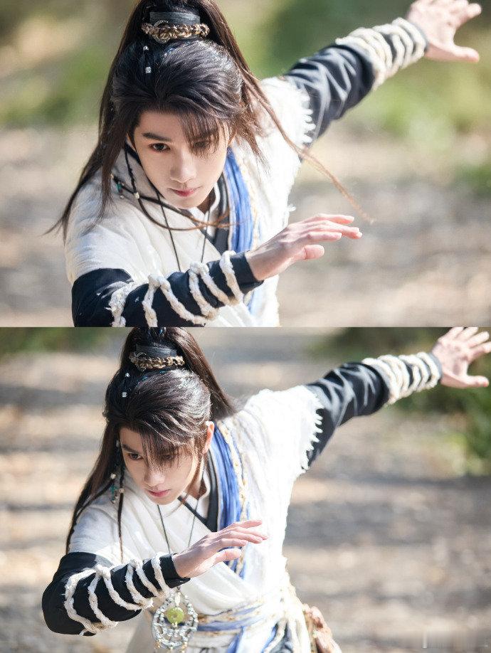 敖子逸[超话]敖子逸又在外面受委屈了敖子逸：我招谁惹谁了？！该砸方逸伦的道具砸我