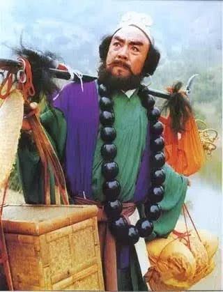 话说林峰千拣万拣，拣到了个扛行李的……。这谁能做到？别说千语BB了，随便问个女孩