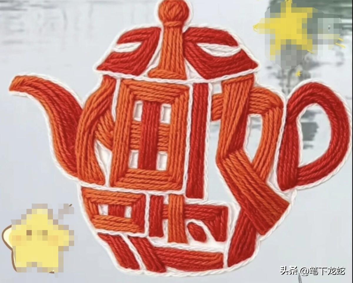 测测你的眼力和大恼，这个水壶图案是由哪个成语组成的？