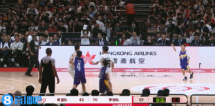 #郭艾伦终于找到同龄人# 广东球迷当时呼唤郭艾伦上场，因为场上的实在太菜，没想到
