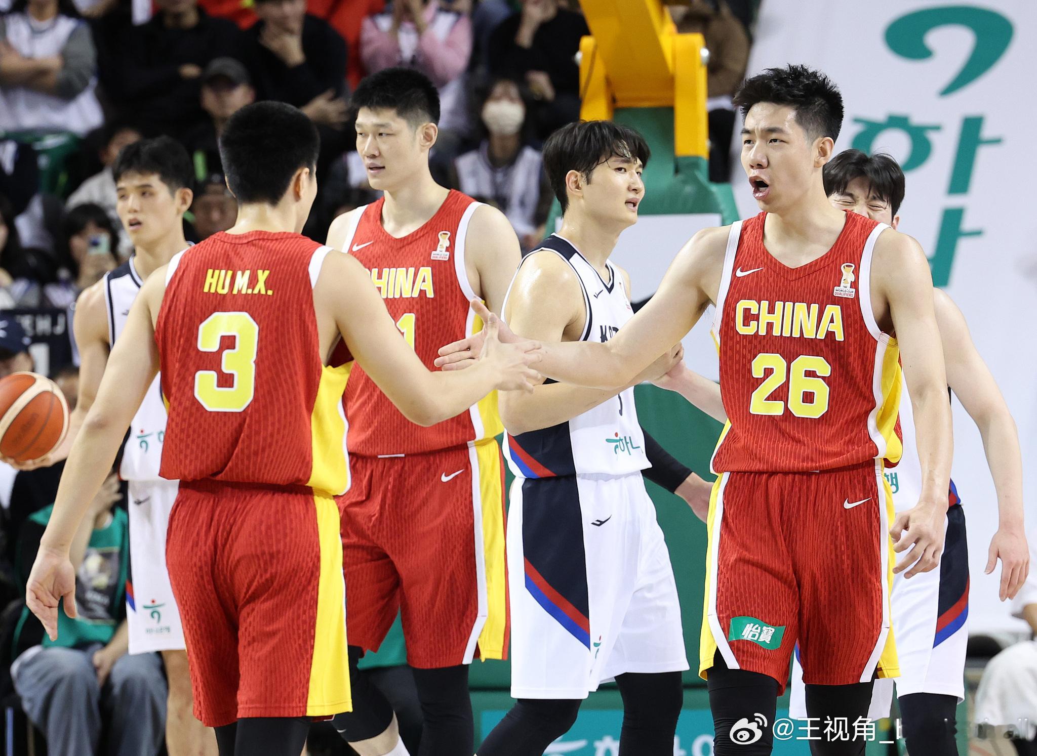 和第一场比赛一样，惹不起的第四节！中国男篮第四节将落后30多分的境地追回到最后输