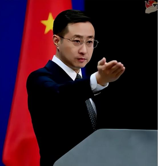 中国外交部正式宣布，
 
2月9日，中国外交部正式发布消息：外交部长王毅将于2月