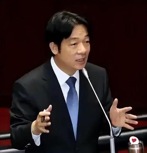 就在刚刚，
 
台“国防部”发布通告，
 
3月29日，台湾省所谓“国防部”报告