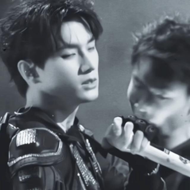 姚琛 歌名越长舞台越狠 姚琛舞台从不令人失望！歌名越长舞台越狠定律应验，暗黑风造