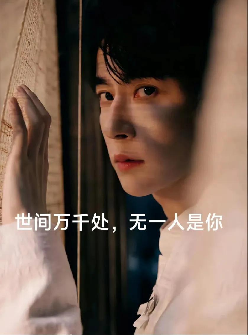宝子们，于朦胧母亲发文称，于朦胧系饮酒意外坠亡，后事已处理完毕。
名字是妈妈赋予