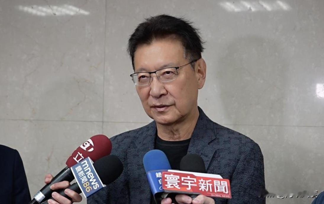 赵少康先开工，传训青年“战斗蓝”质询秘诀，被疑功高震主！

前中广董事长赵少康1