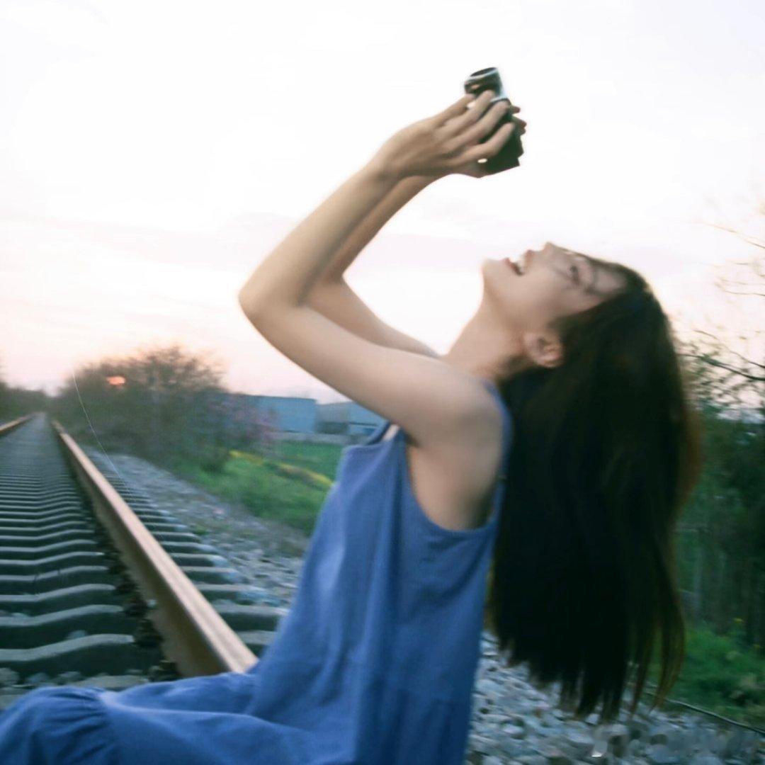 #各类小说推荐[超话]#                      大小姐朝我丢