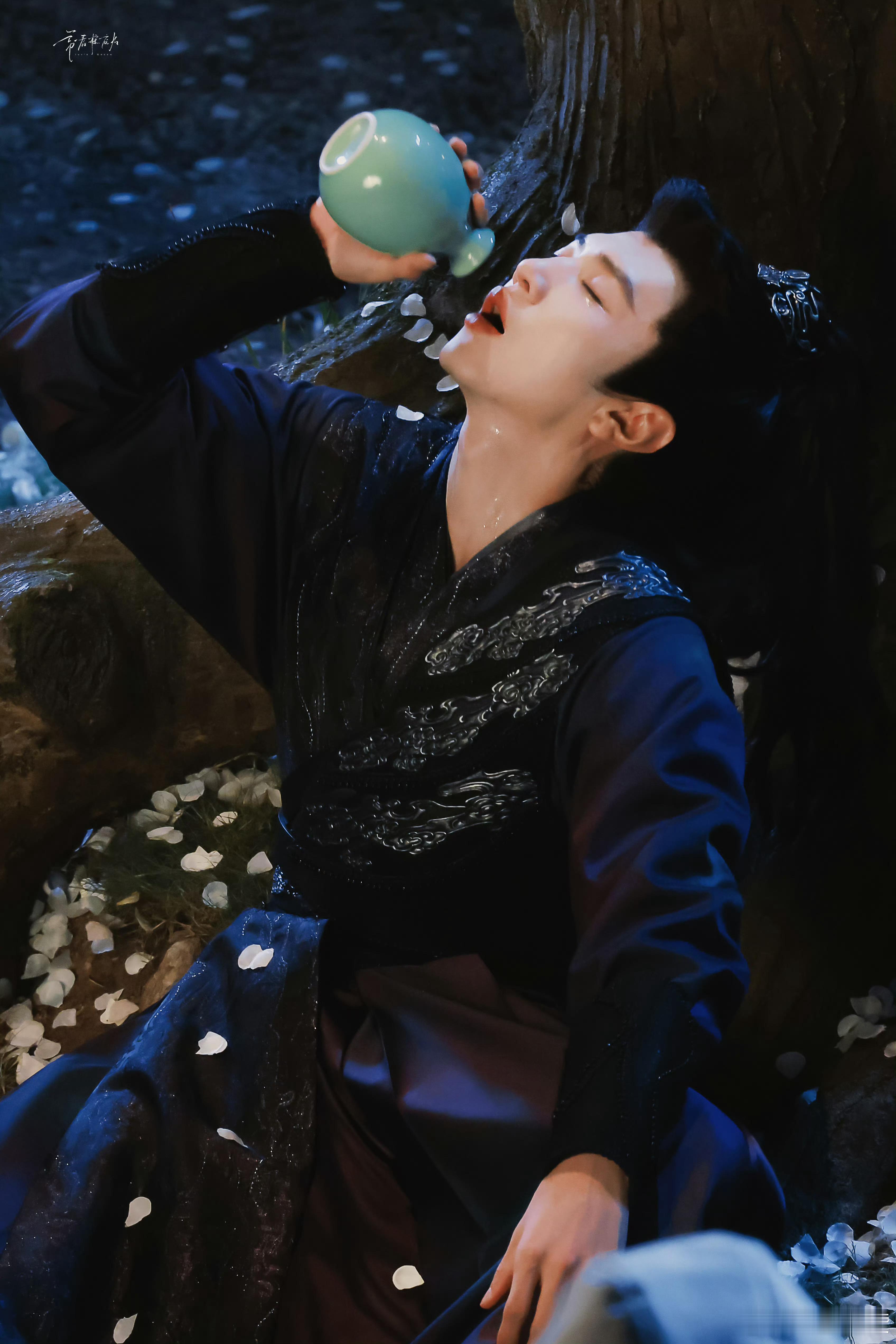 梦花廷电视剧版[超话]  是不是要挪到第四季度了？ 我要闹啦[捂嘴哭] ​​​