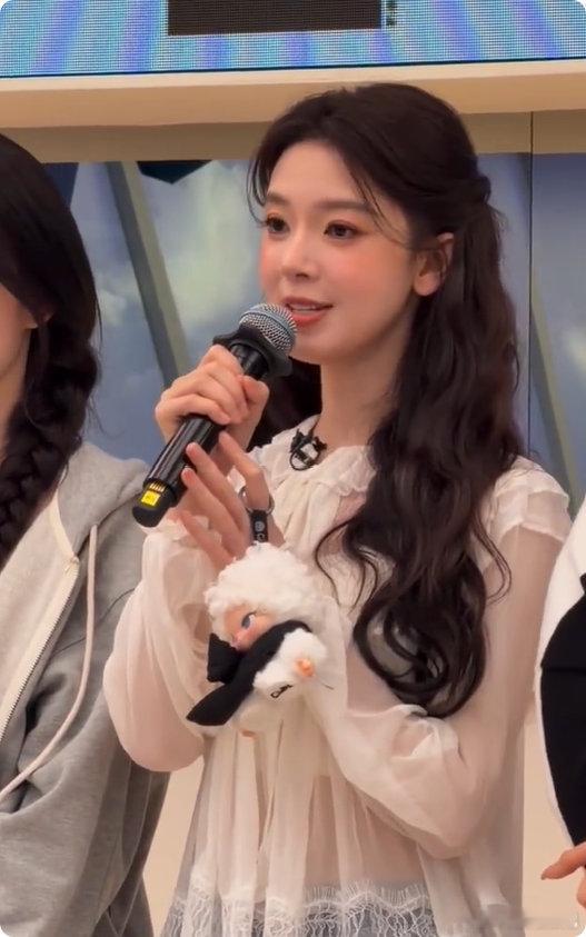 陈瑶女性应放手做喜欢的事 乘风2026被陈瑶狠狠鼓励！勇敢、自由、热爱，这才是女