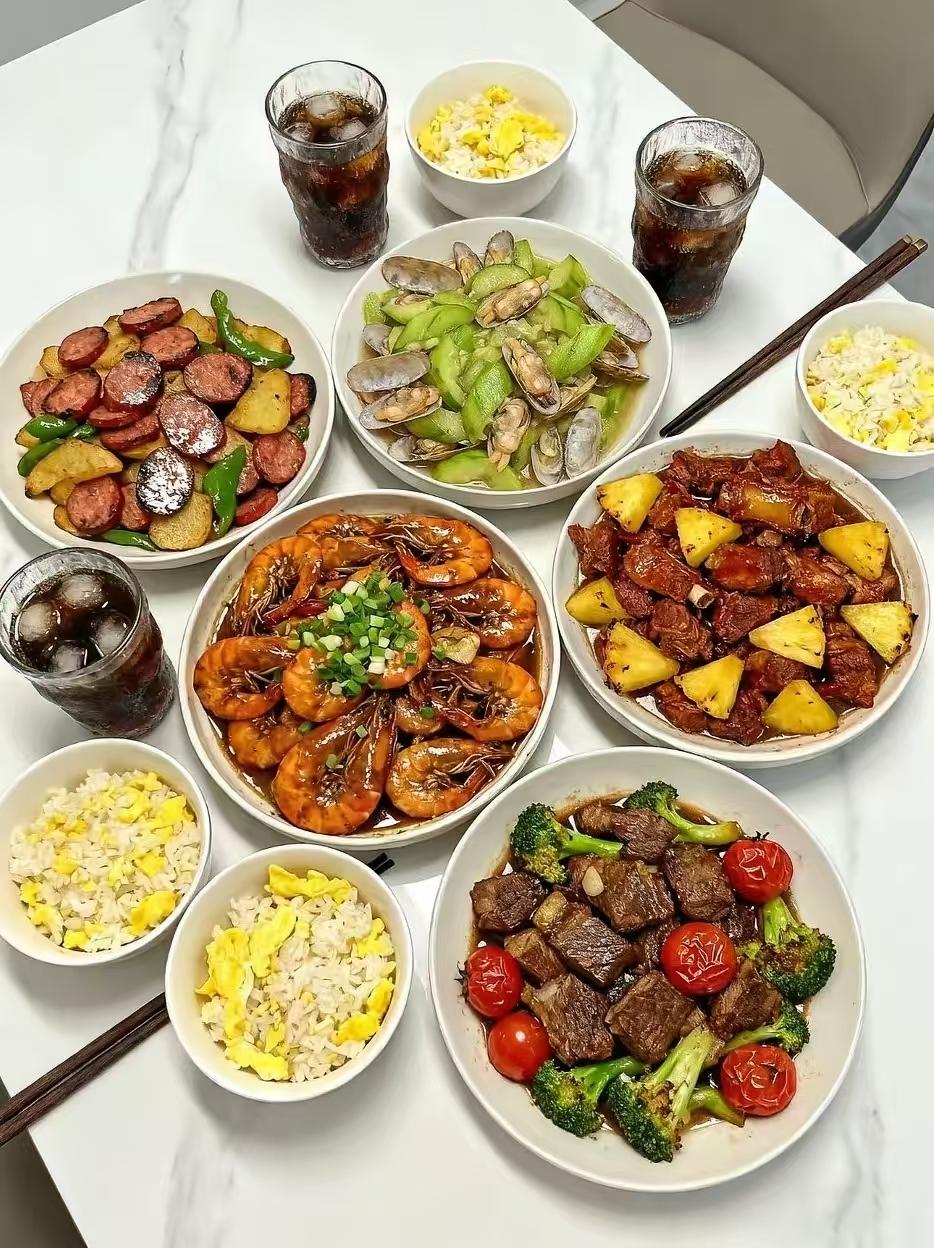 好久不联系的两个朋友要来我家做客，来的时候还是空手来的。我就碰上过这种情况，下次