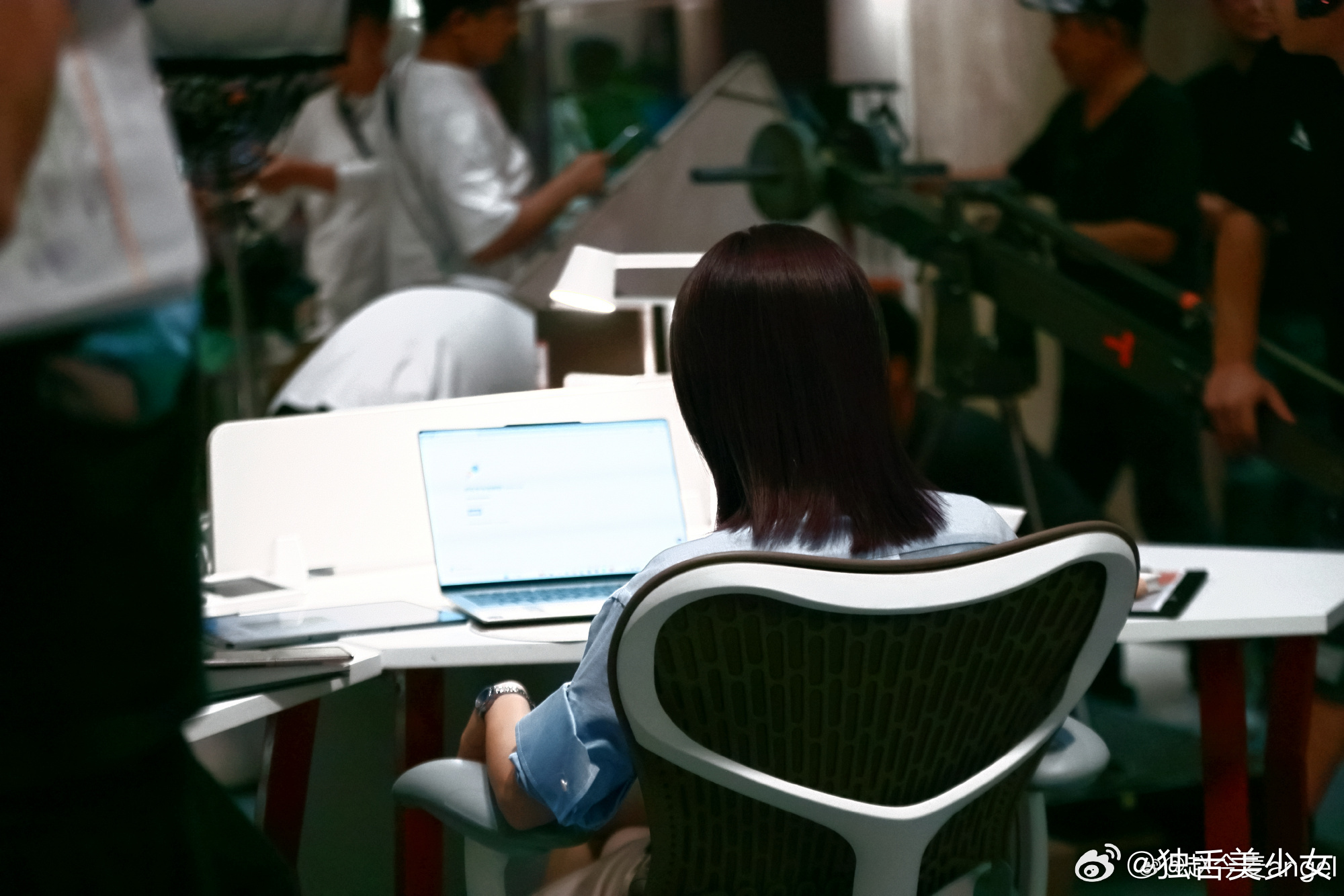 终于等到《无可替代》收官！赵今麦演的徐迟一路升级打怪，有野心也藏着柔软，看完真舍