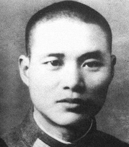 沈醉与栗燕萍在战火岁月中两度失散，重逢时却已各自组建家庭，这段爱情令人唏嘘
19