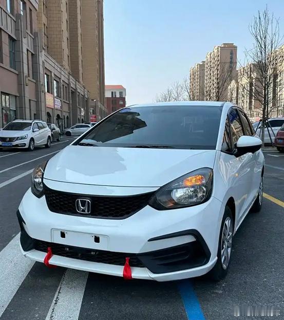 吉利小车，比亚迪挡不住！ “价格屠榜”星愿5月销量全品类第1对于很多购车者来说，