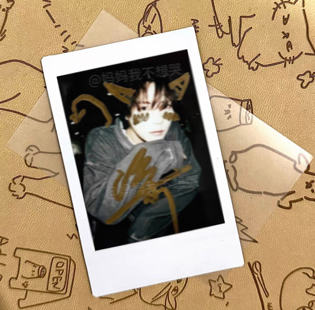 咪还有这么可爱的拍立得亲签啊