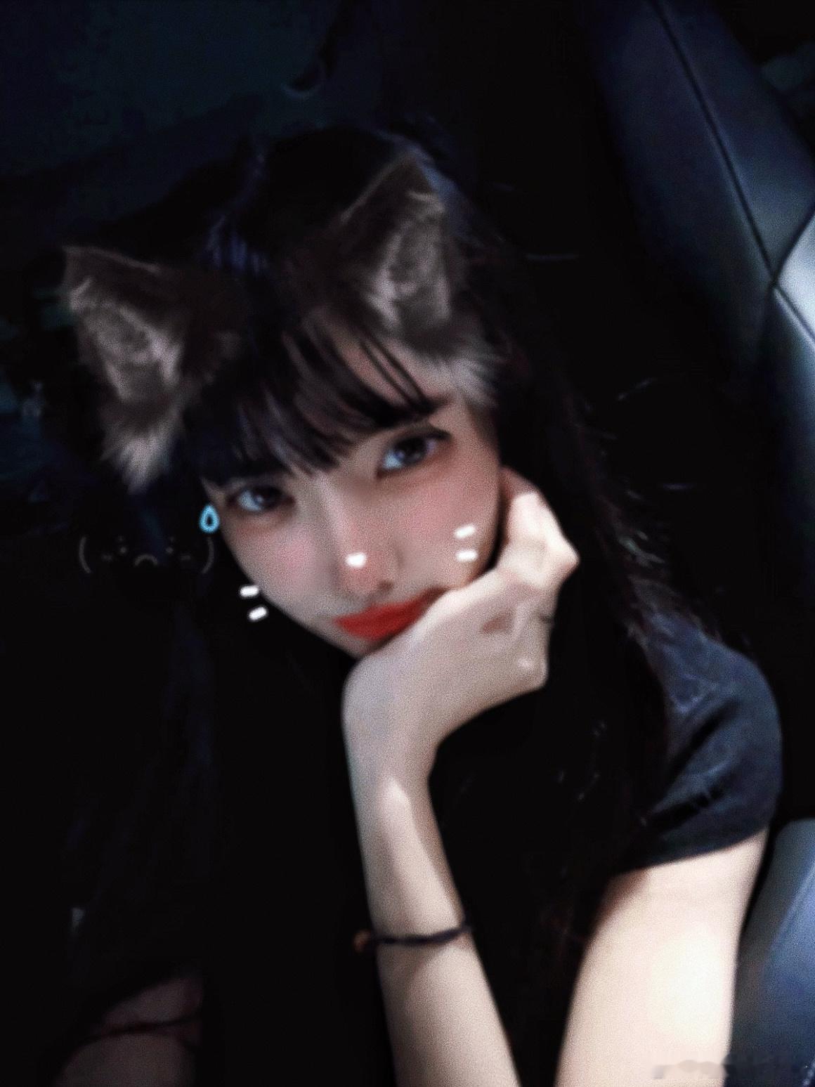 最近又喜欢有刘海的几几啦 三亚