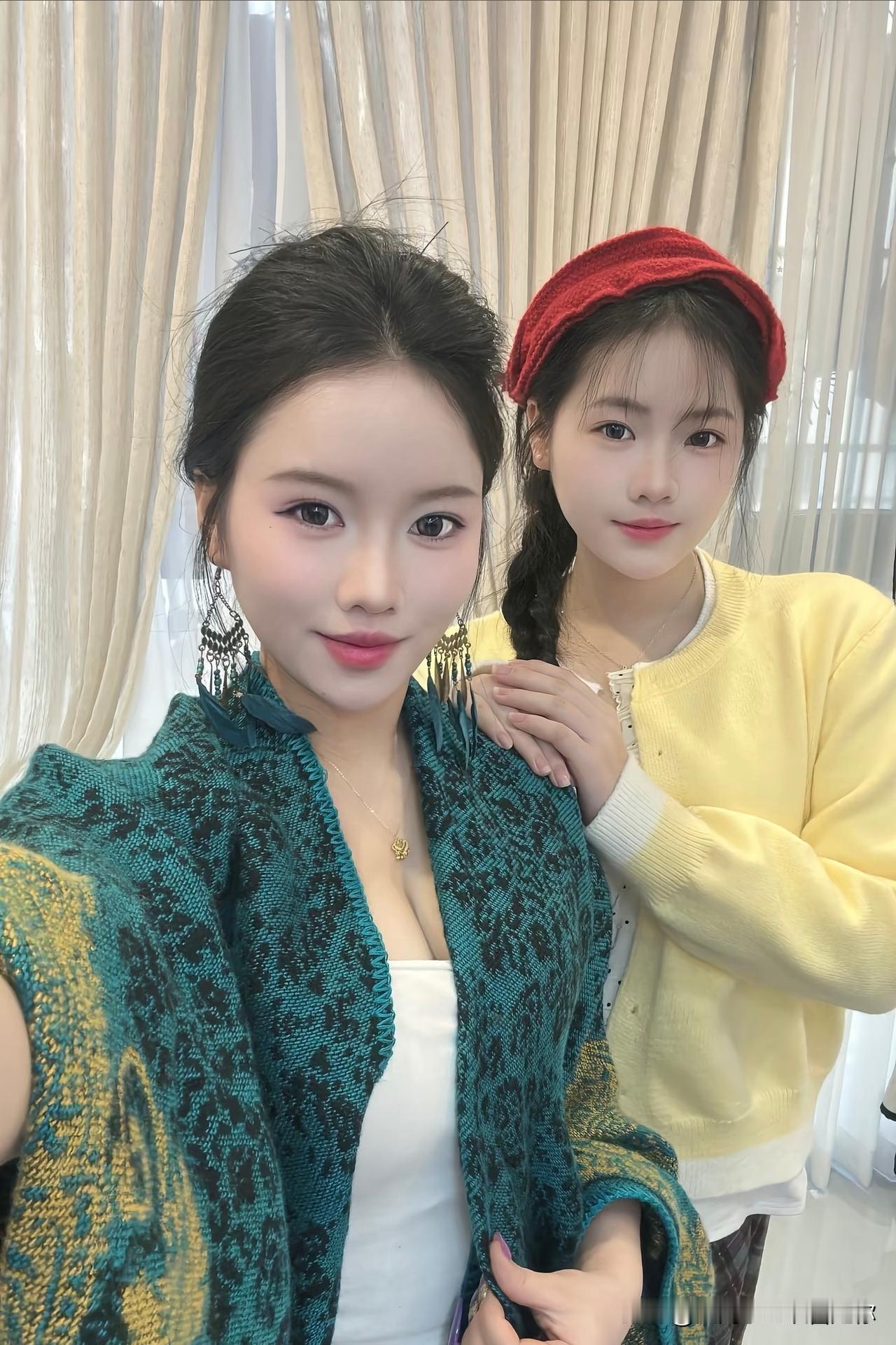 我和妹妹你猜谁是姐姐谁是妹妹