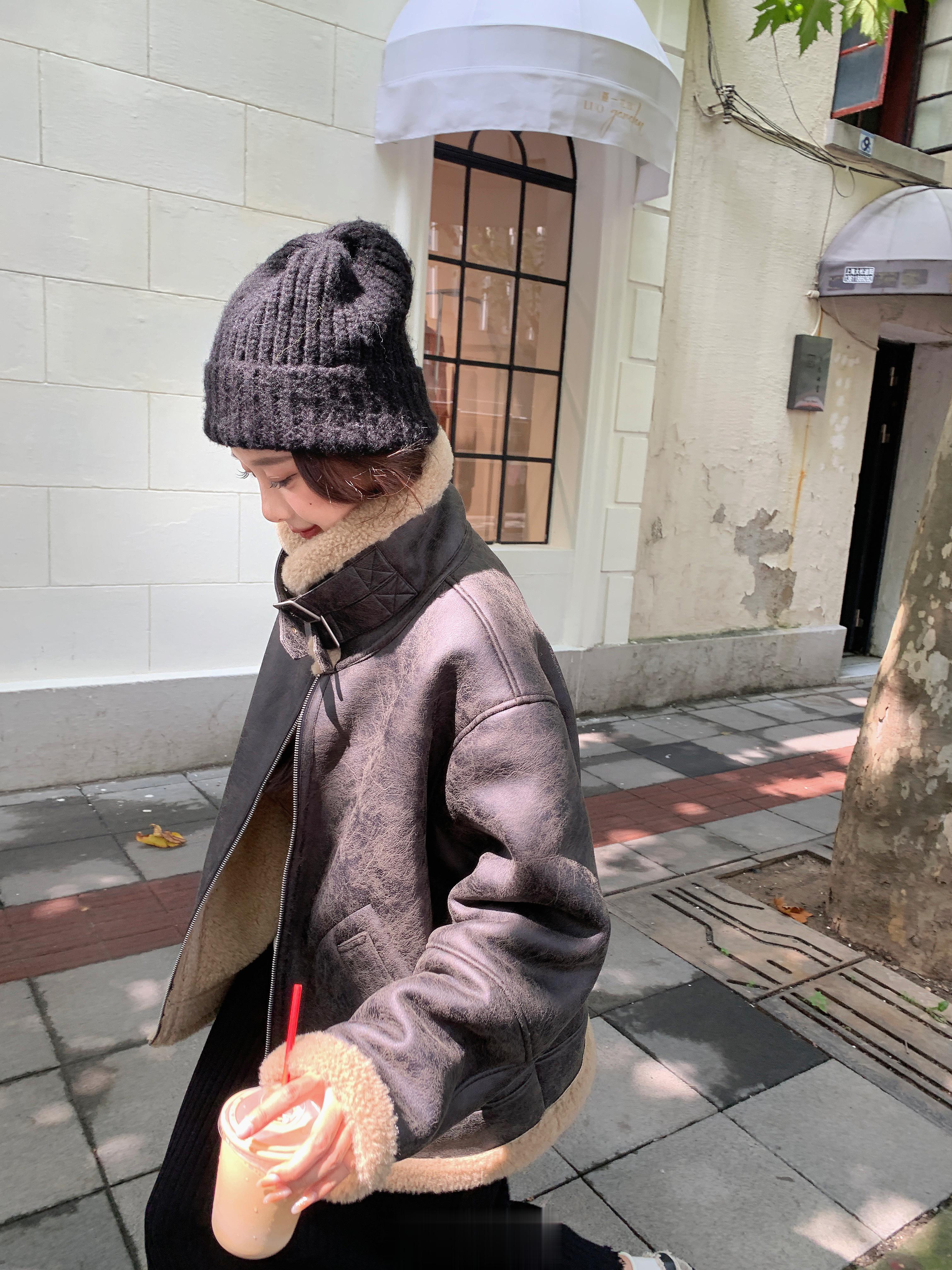 挖去！今年冬天又这么一件机车夹克就够啦[舔屏] ​​​