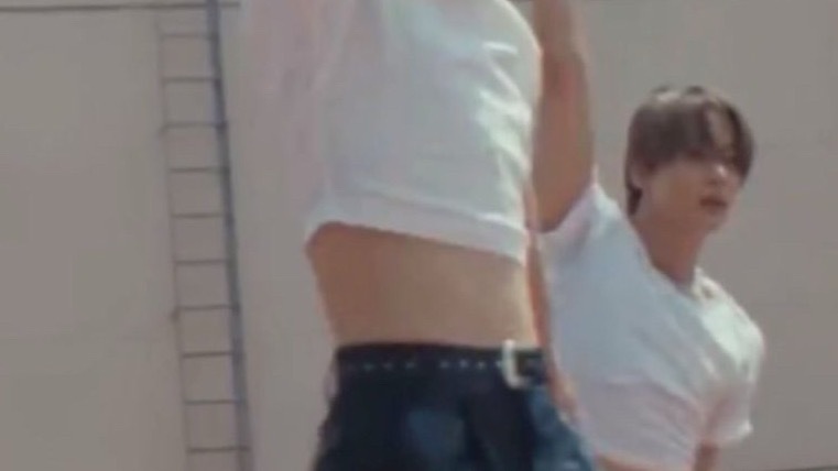 BBB细腰  专栏 · 炤熙的身体图鉴(ෆ ͒•∘̬• ͒)◞