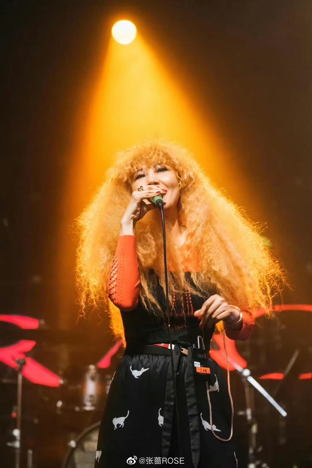 张蔷要做AI音乐了 张蔷全新音乐计划来袭，作为首位概念验证艺人，保持热爱不断突破