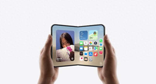 苹果首款折叠屏 iPhone Duo 开售：热度之下，适配成最大短板