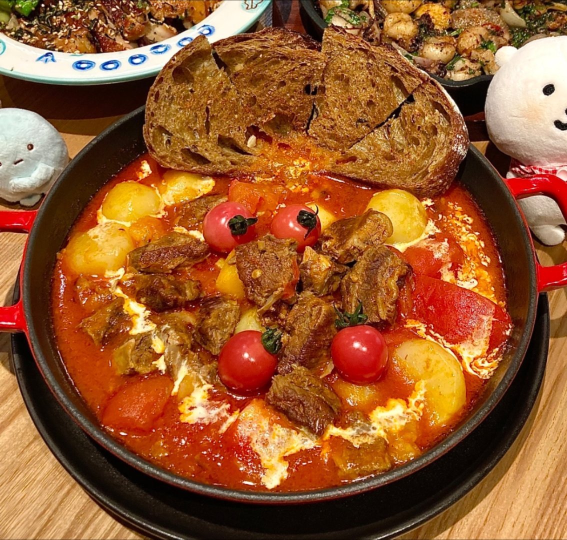 山姆被指多款商品货源与小象趋同还挺正常的，都是超市供应商，有生意不可能不做，各大