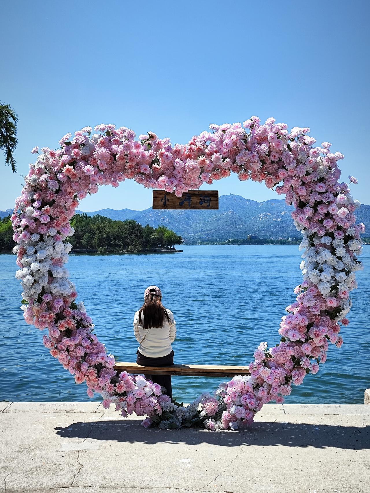 五一假装在洱海，有时间来莱芜区看看吧，洱海也有、丹霞地貌也有、沙滩也有、三峡也有