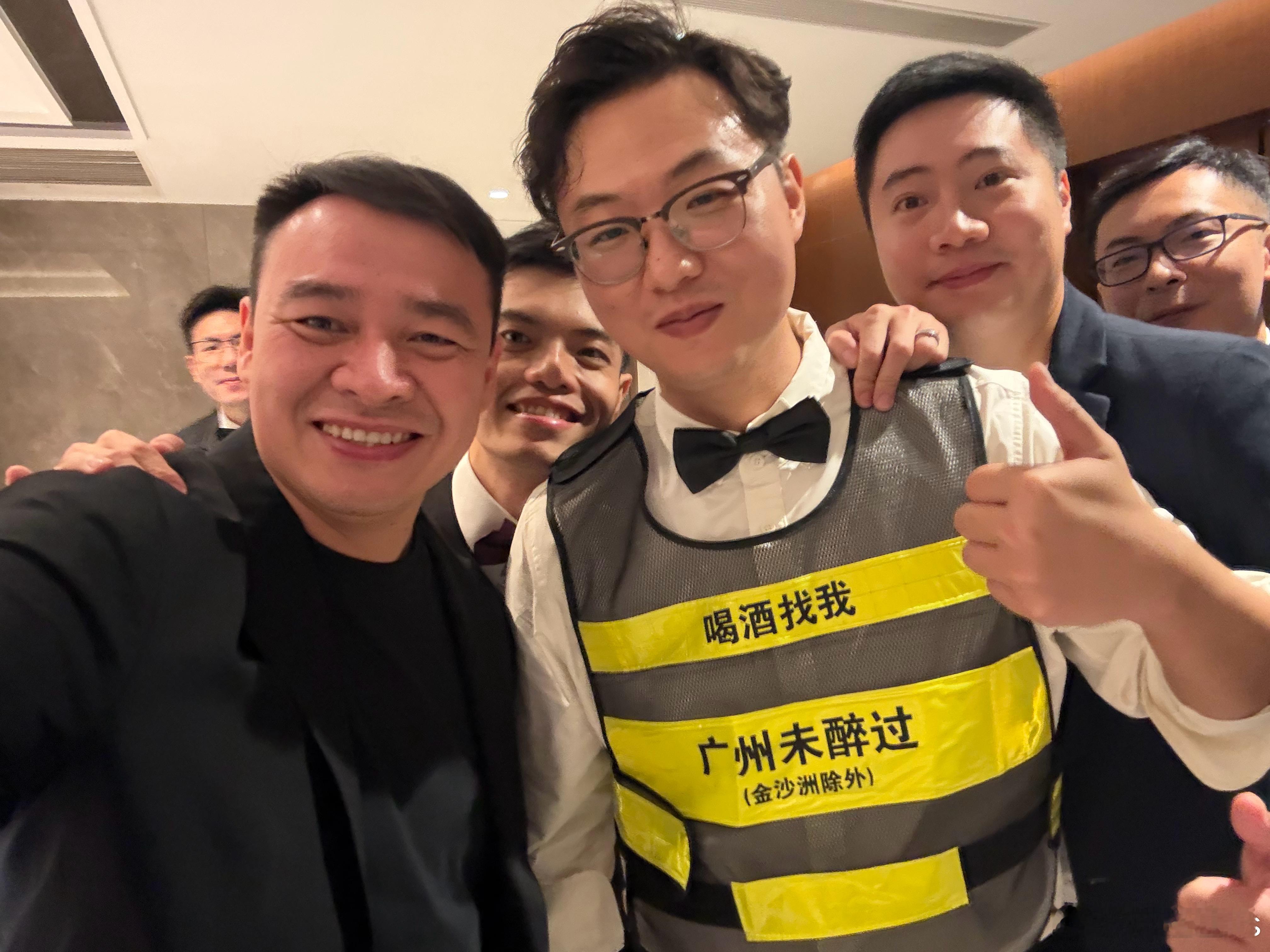 唔系讲笑，当年我结婚都呢位兄弟顶晒酒，结婚当晚仲可以自己开车出去食宵夜，真系挡到