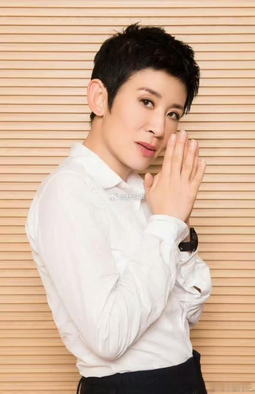 花少导演李超入驻微博花儿与少年 花少8从开录就杀疯了！昨天全网路透轰炸，今天导演