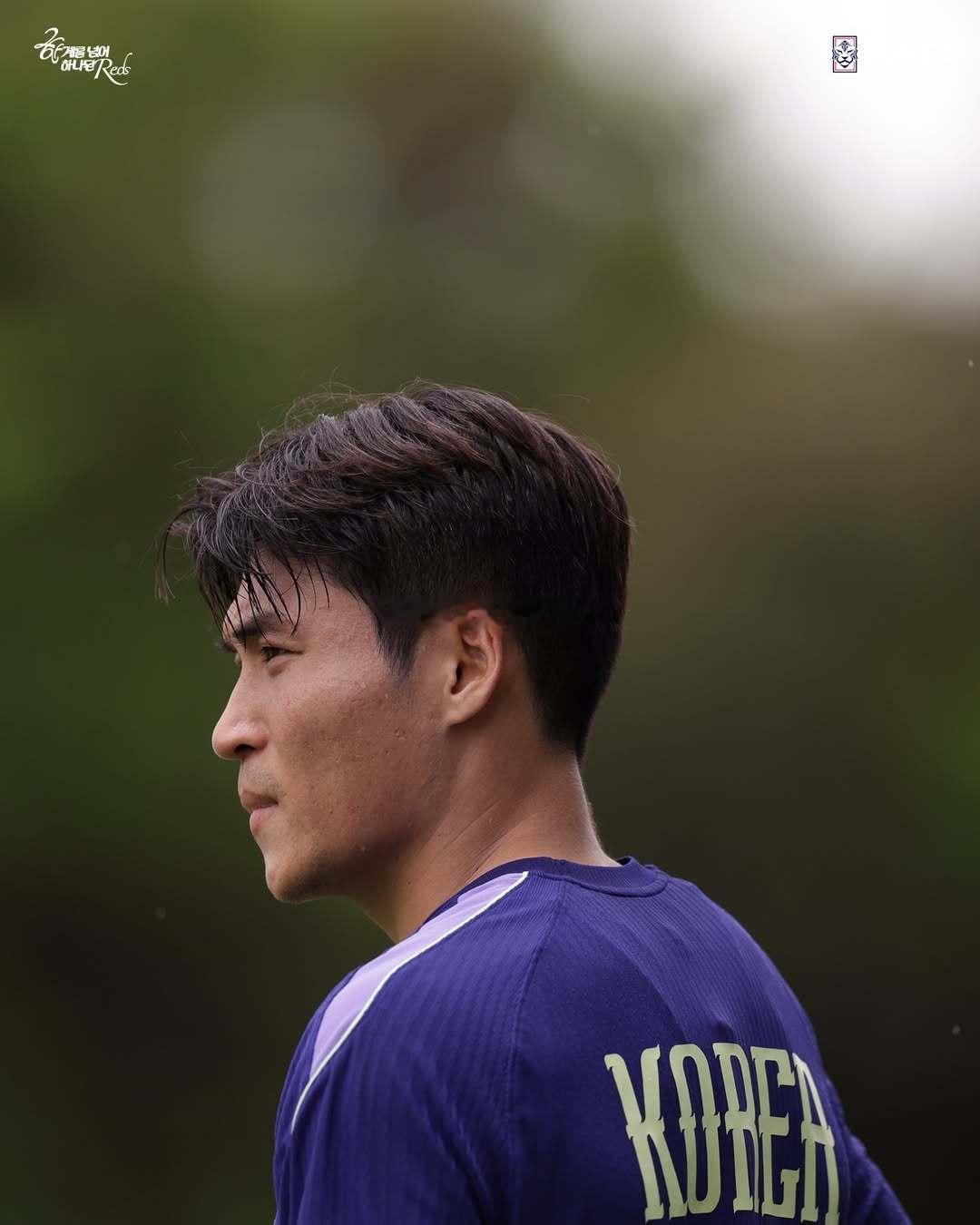 在韩国男足的官方社媒账号里活捉一名中超球员。📺世界杯