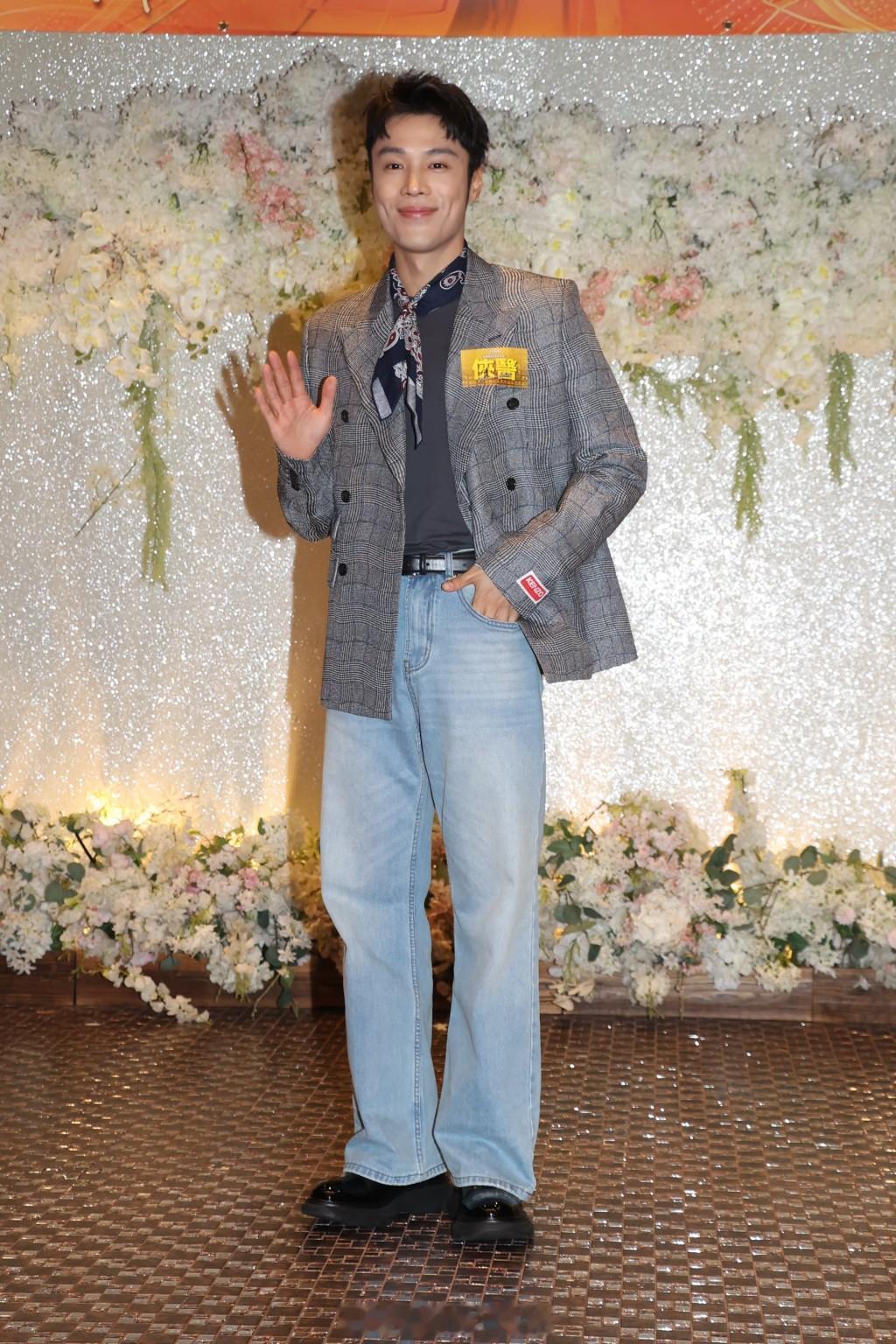侠医｜刘佩玥苦练艳舞忌搞笑 丁子朗演咸湿渣男无慰问眼肿郭柏妍 | 星岛头条刘佩玥