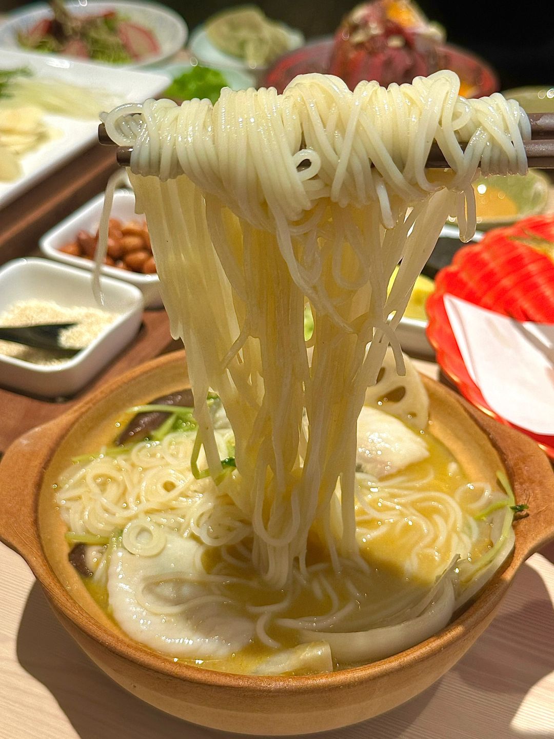 在广州想反复去吃的鱼汤米线🥹……