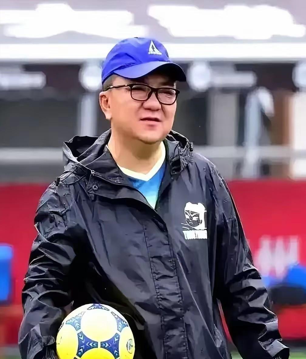 董路直播回应与孙臣曦一家已经断绝来往了。这次终于爆出与家长之间的恩怨了。

这句