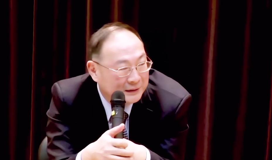 金灿荣：1987年12月8日，美苏突然"自断双臂"？2692枚导弹说销毁就销毁，