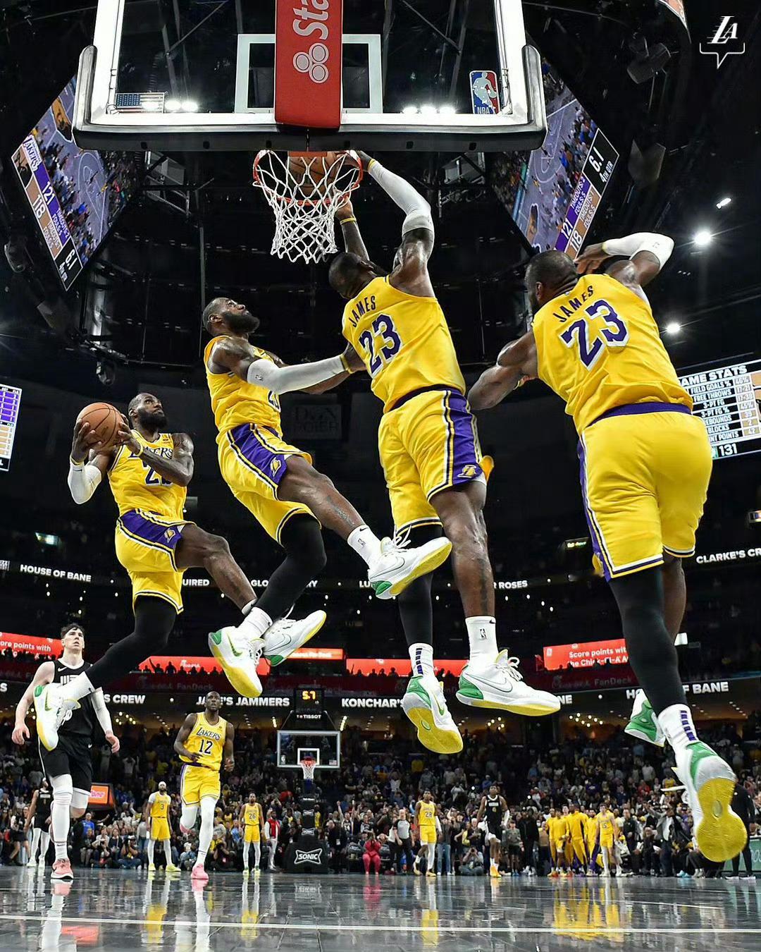 NBA 历史上最无解的五个进攻武器。1. 第一个：詹姆斯战斧劈扣 破坏力 992