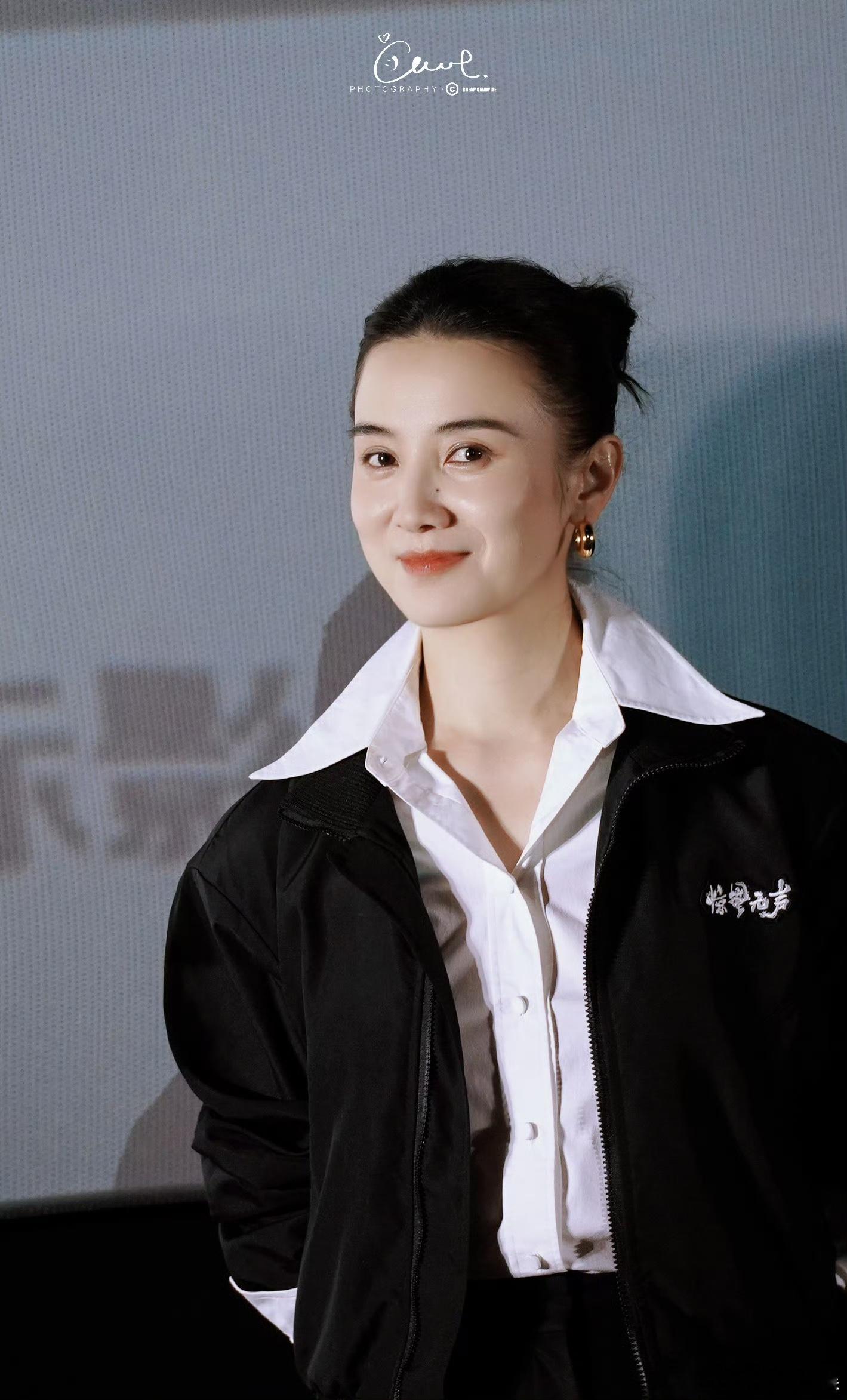 男粉演我看到宋佳 宋佳一出场气场直接拉满✨，赵队这个角色被她演得活灵活现，又飒又