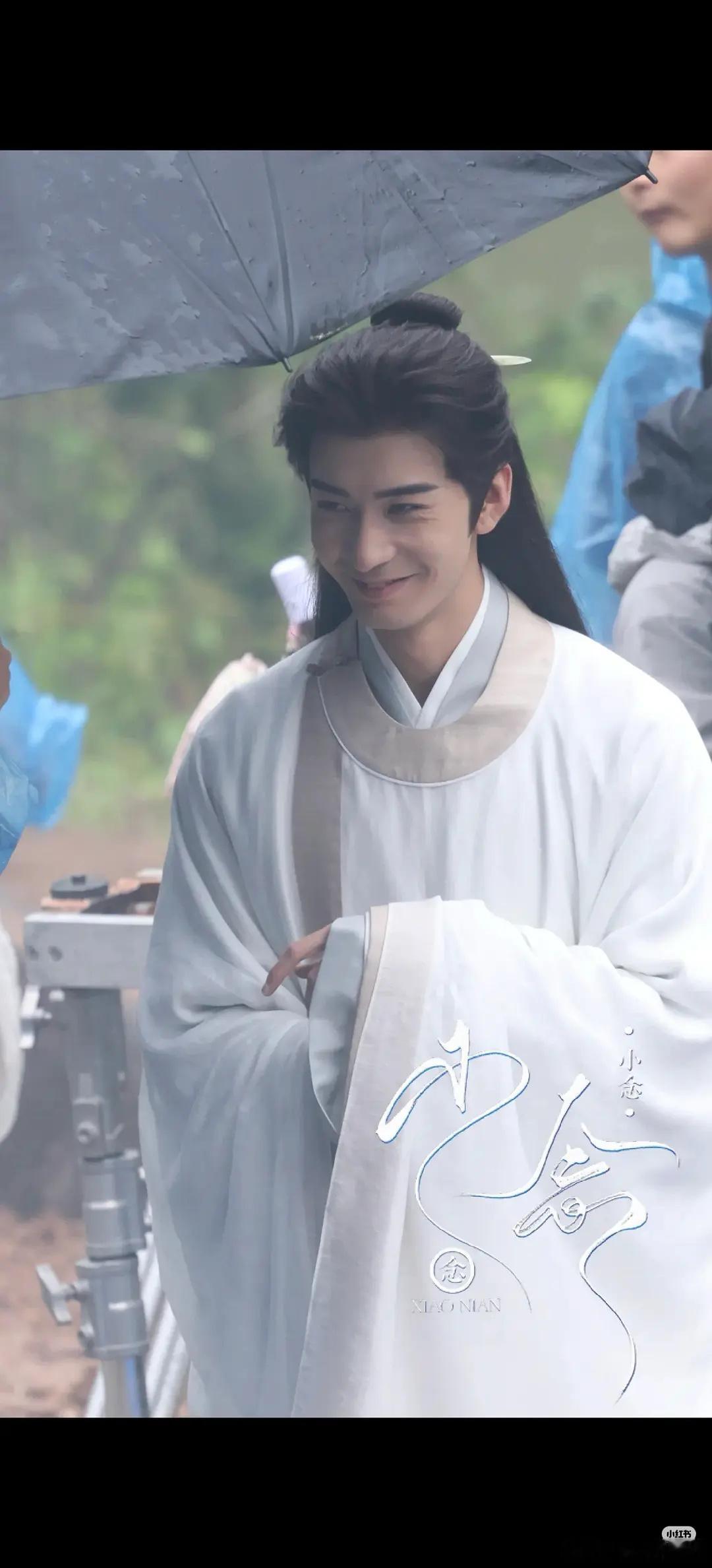 陈星旭也是一个hold不住大笑的人，zhe子有点多啊 