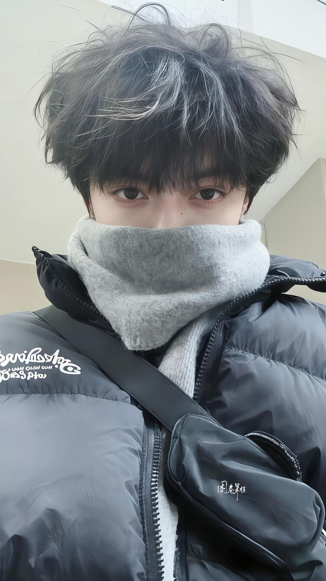 张桂源上网才知道自己成田赫之子了 咱就说这个浓颜系的学长桂源谁能不喜欢，还是期待