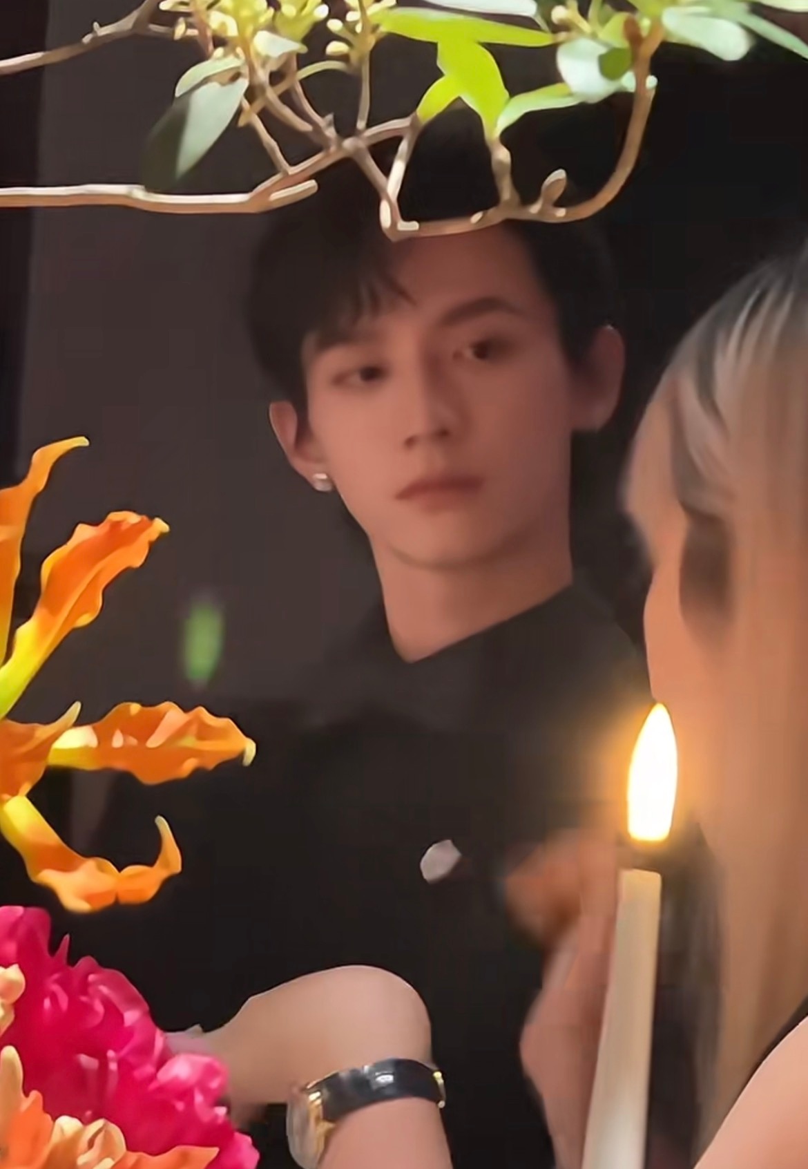 无法…无法抵抗耳钉男 
